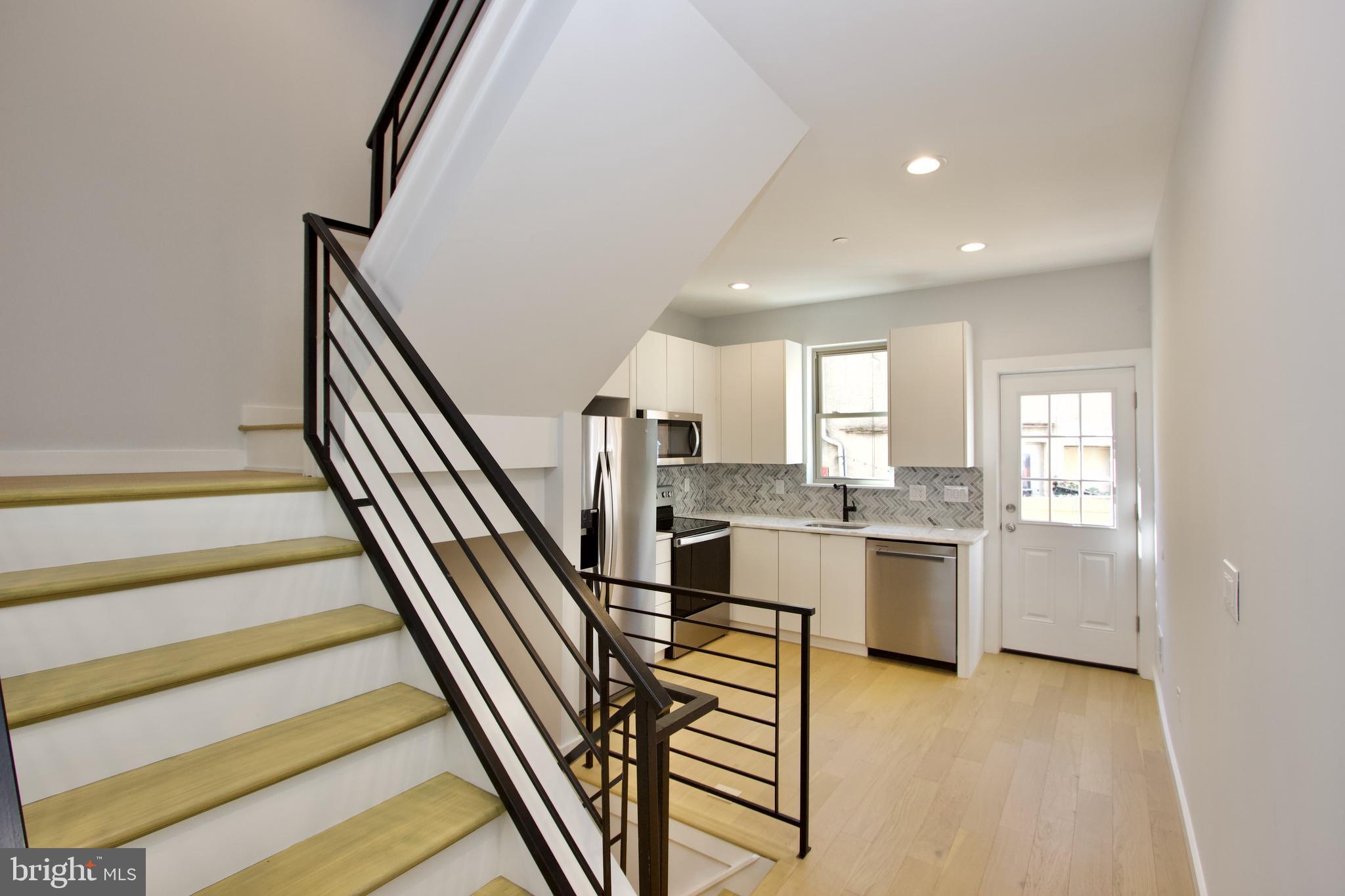 1608 North 3rd Street Philadelphia, PA 19122 - Photo 3 of 27