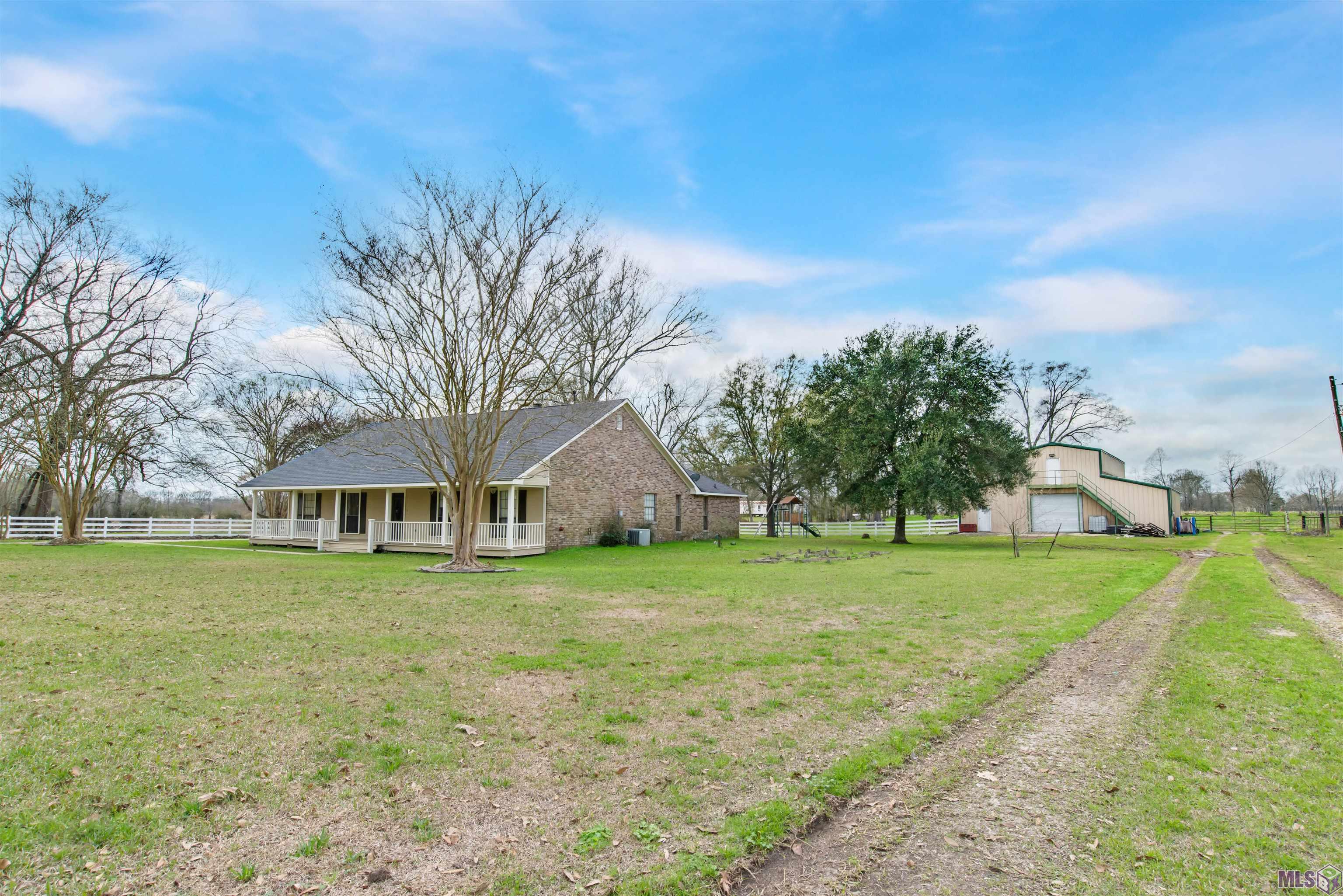 24141 Jacock Road Slaughter, LA 70777 - Photo 8 of 26