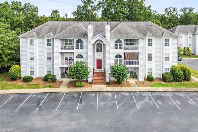 $175,000 | 3642 Morris Farm Drive, Unit 3A, Greensboro, NC 27409