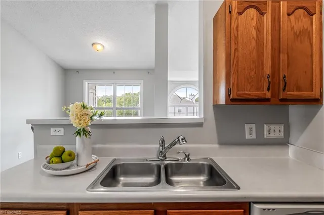 $175,000 | 3642 Morris Farm Drive, Unit 3A, Greensboro, NC 27409