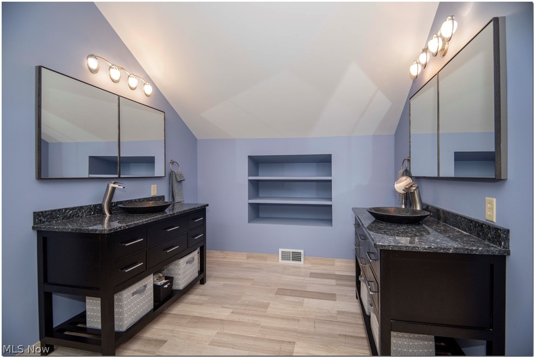 7777 Valley View Road Hudson, OH 44236 - Photo 16 of 35