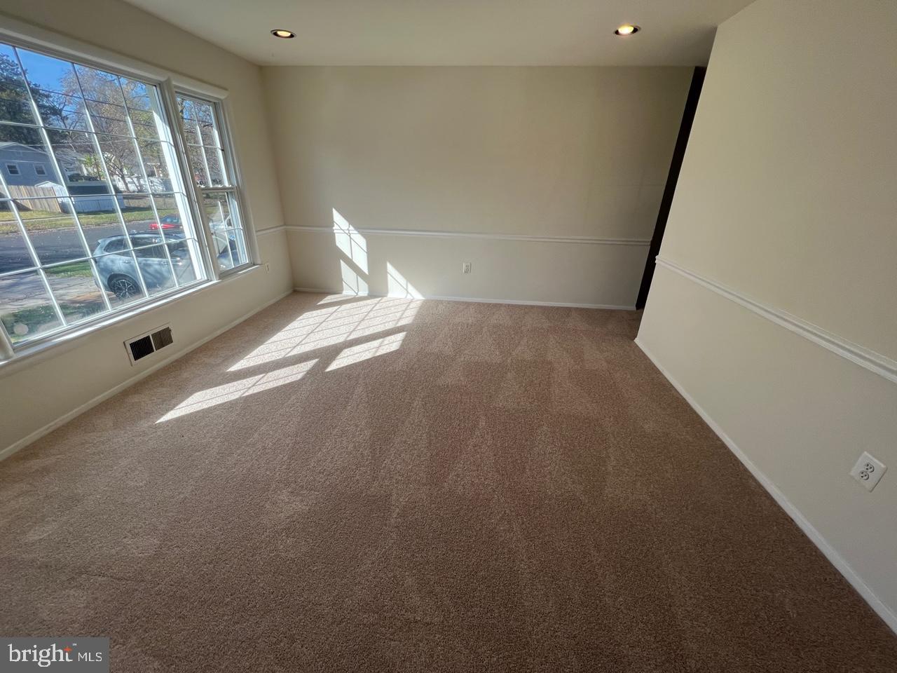 13303 Holdridge Road Silver Spring, MD 20906 - Photo 8 of 18 Living Room with Brand New Carpet