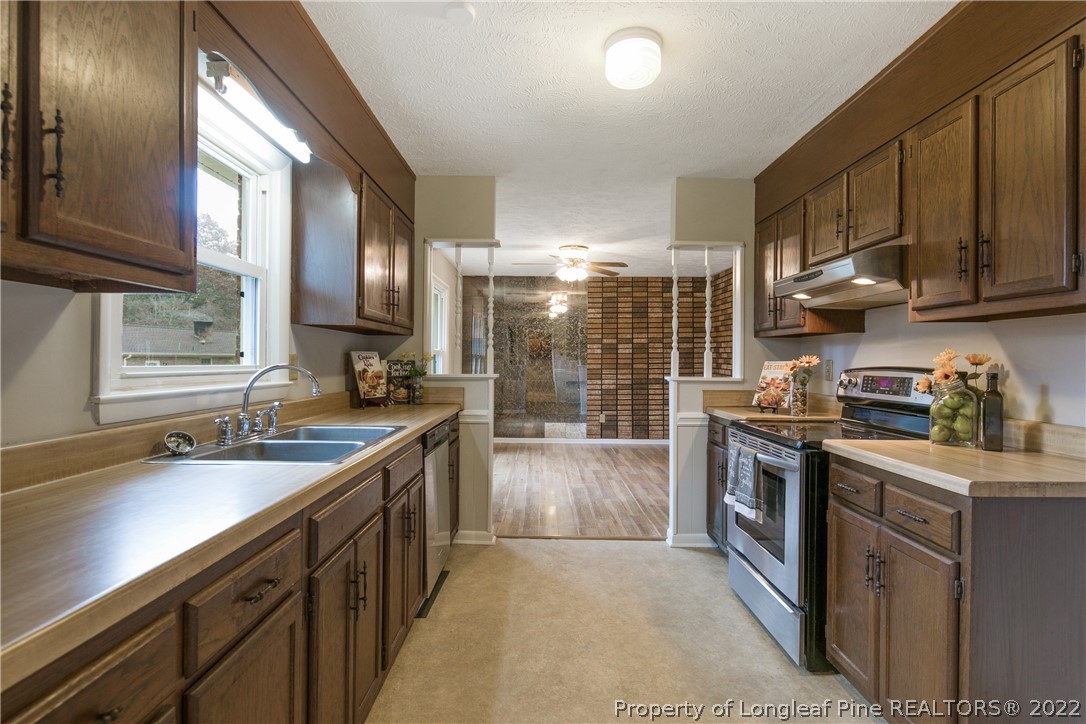 2445 Graham Road Fayetteville, NC 28304 - Photo 19 of 40 Gallery Image 19