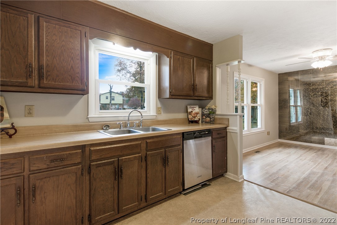 2445 Graham Road Fayetteville, NC 28304 - Photo 21 of 40 Gallery Image 21