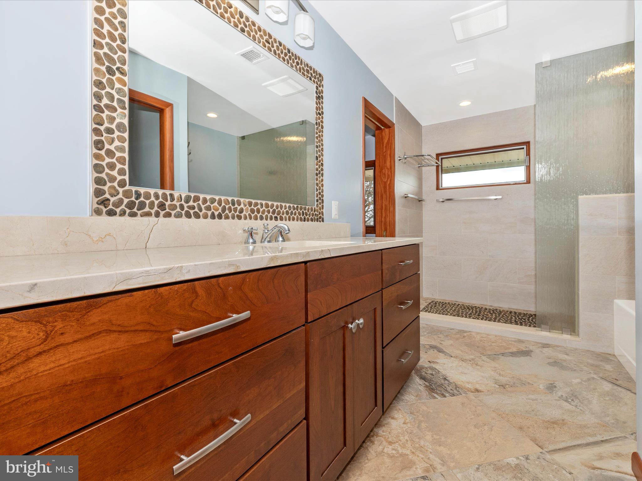 7501 McKaig Road, Unit B Frederick, MD 21701 - Photo 54 of 87 Bathroom 3