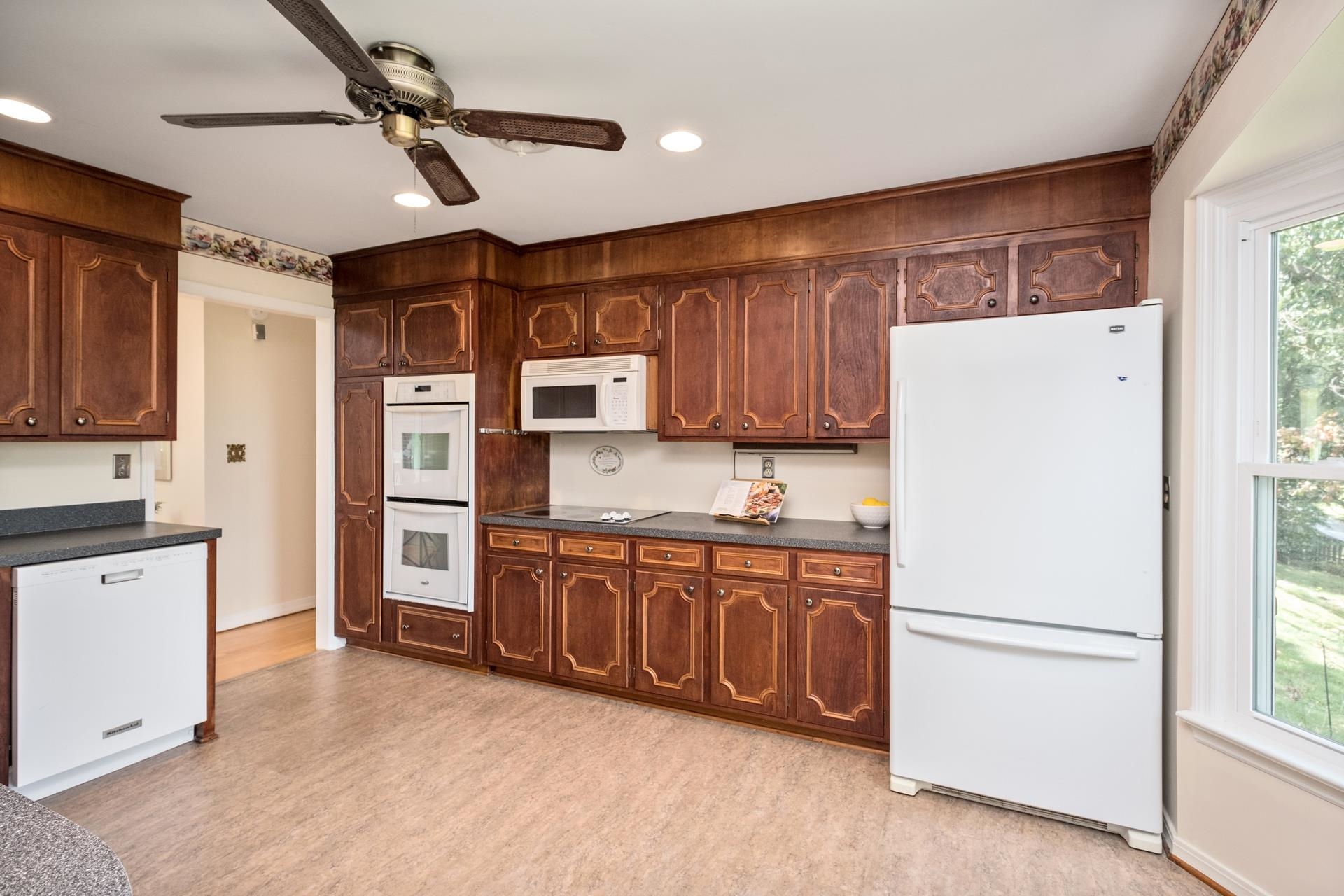 1194 Pinehurst Road Staunton, VA 24401 - Photo 13 of 63 Gallery Image 13
