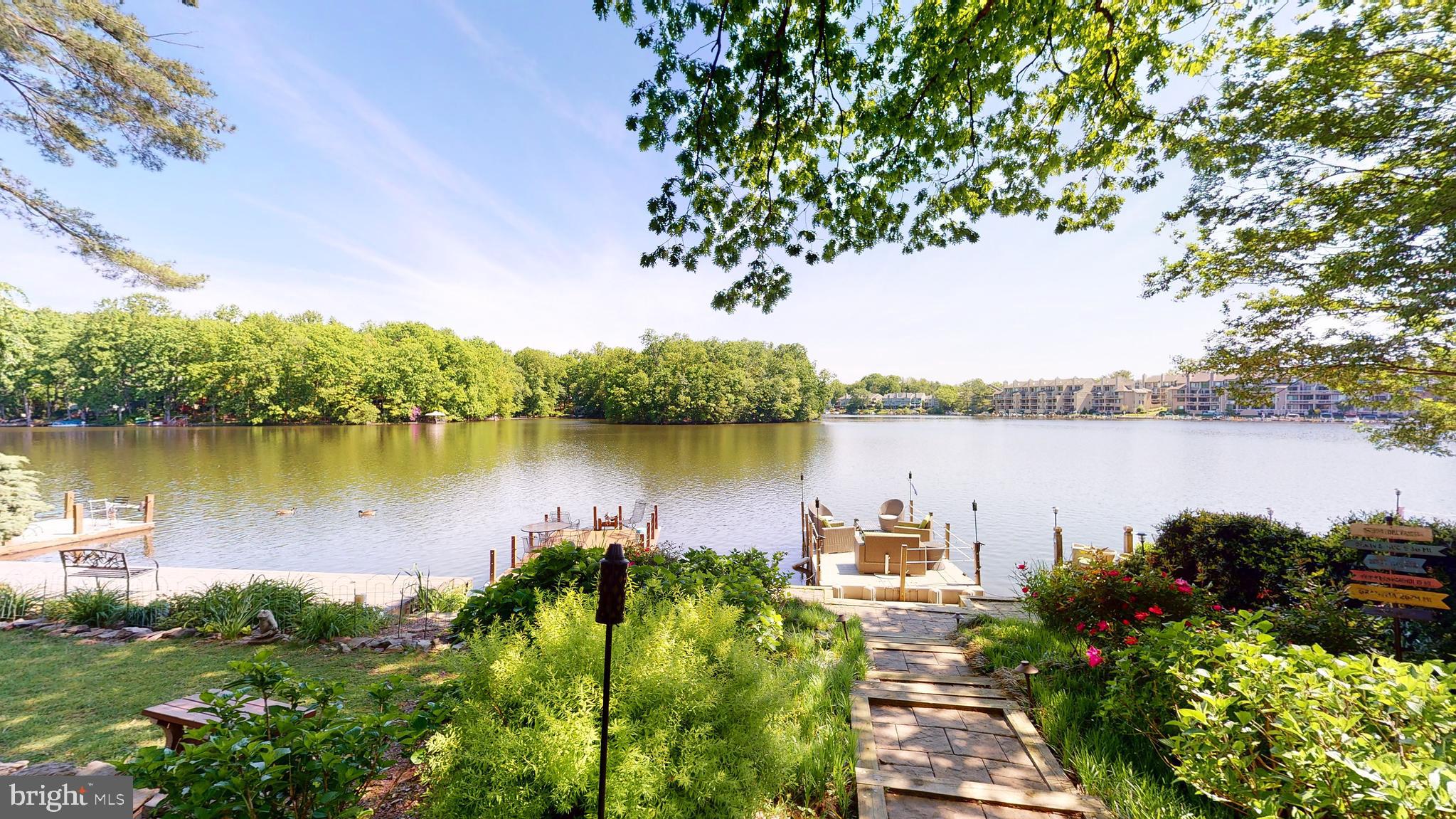 2012 Lakebreeze Way Reston, VA 20191 - Photo 47 of 78 Gallery Image 47
