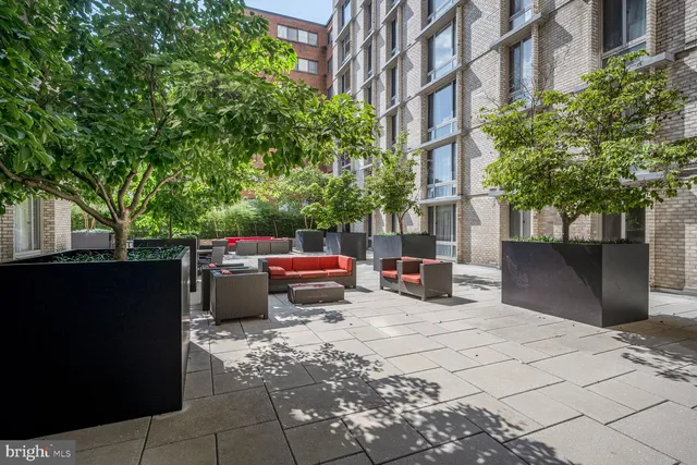 $179,900 | 950 25th Street Northwest, Unit 811N, Washington, DC 20037