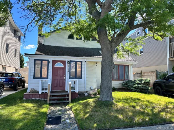 $629,000 | 3439 Colony Drive, Baldwin, NY 11510