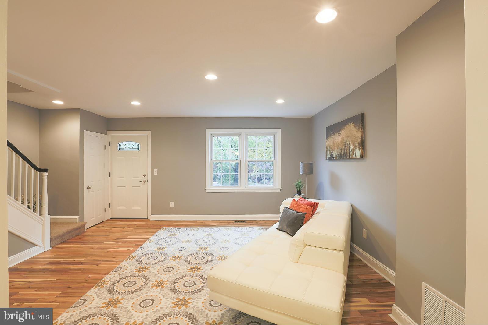 3712 Yolando Road Baltimore, MD 21218 - Photo 2 of 30 Living Room