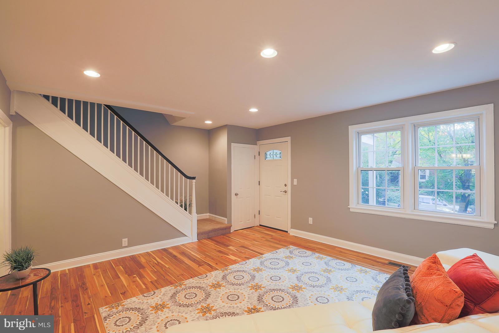 3712 Yolando Road Baltimore, MD 21218 - Photo 7 of 30 Living Room