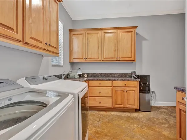 $798,000 | 205 Twin Creek, Lufkin, TX 75904
