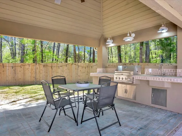 $798,000 | 205 Twin Creek, Lufkin, TX 75904