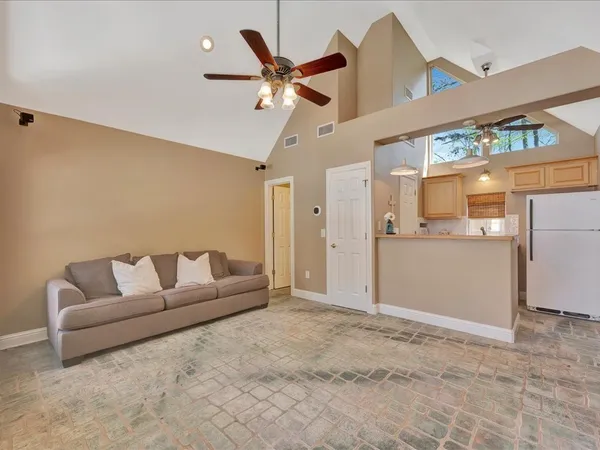 $798,000 | 205 Twin Creek, Lufkin, TX 75904