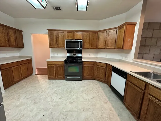 $1,990 | 3412 Napa Valley Bend, Leander, TX 78641