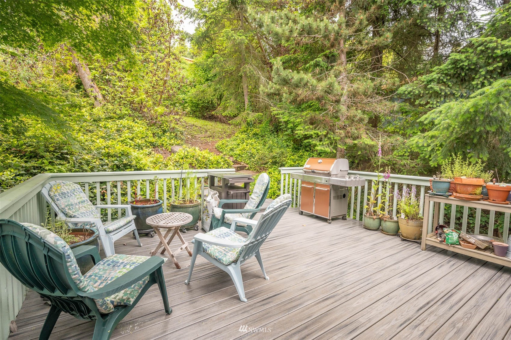 9238 Southwest Summerhurst Road Vashon, WA 98070 - Photo 15 of 38 Gallery Image 15