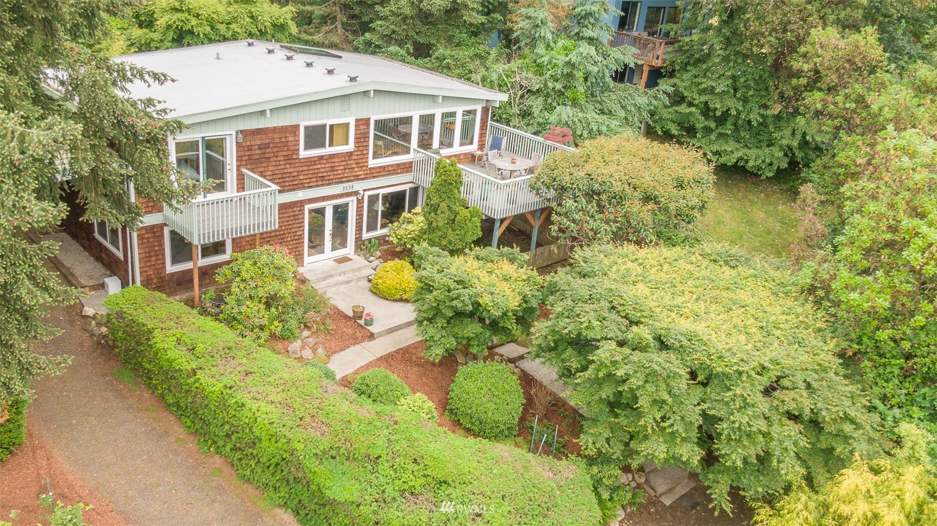 9238 Southwest Summerhurst Road Vashon, WA 98070 - Photo 37 of 38 Gallery Image 37