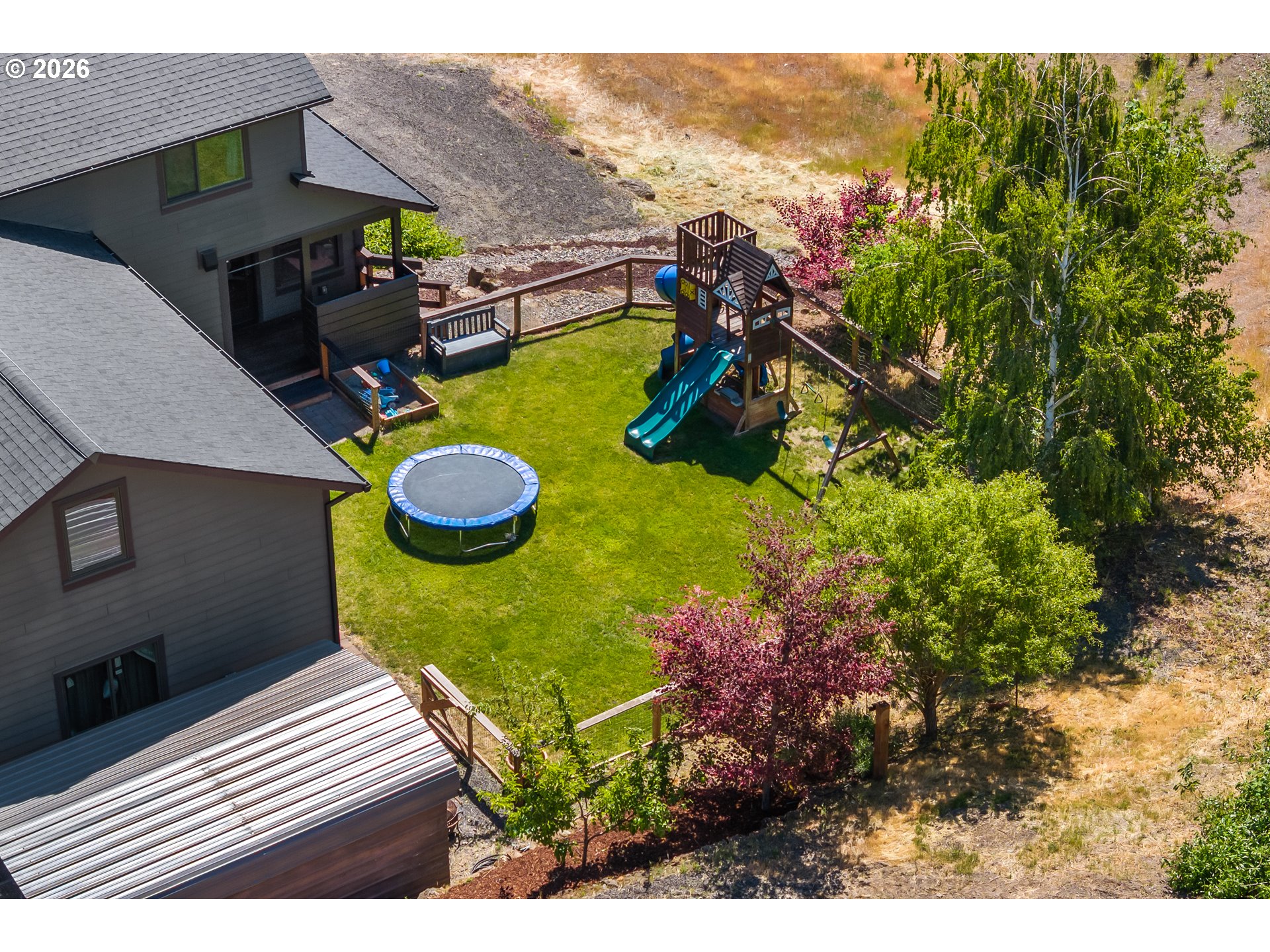 1717 Hood River Road Mosier, OR 97040 - Photo 38 of 47