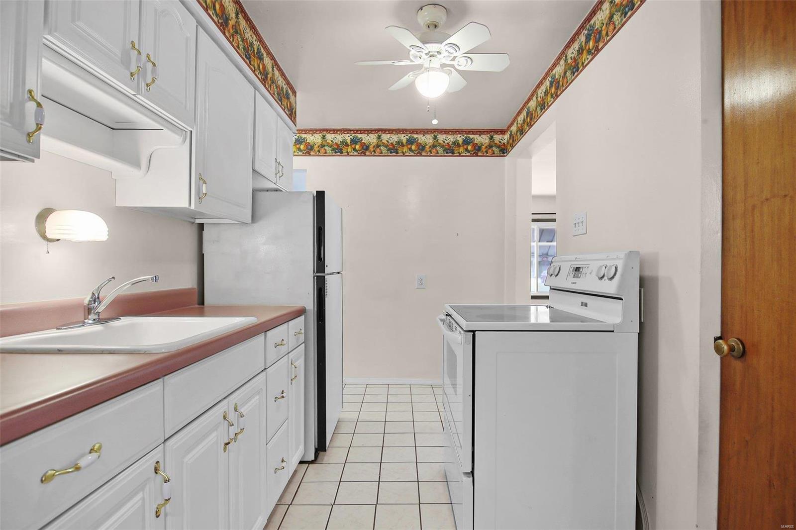 1915 Pontoon Road Granite City, IL 62040 - Photo 10 of 17 Gallery Image 10