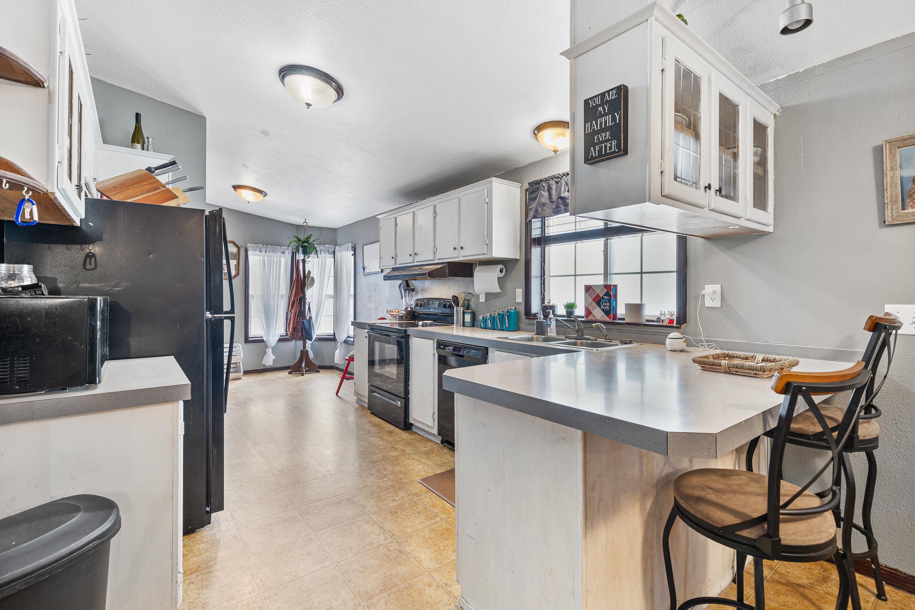 681 Brandi Way Eagle Point, OR 97524 - Photo 8 of 28 11