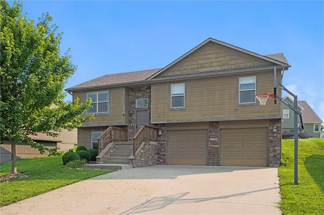 $349,900 | 15780 Northwest Morgan Street, Platte City, MO 64079