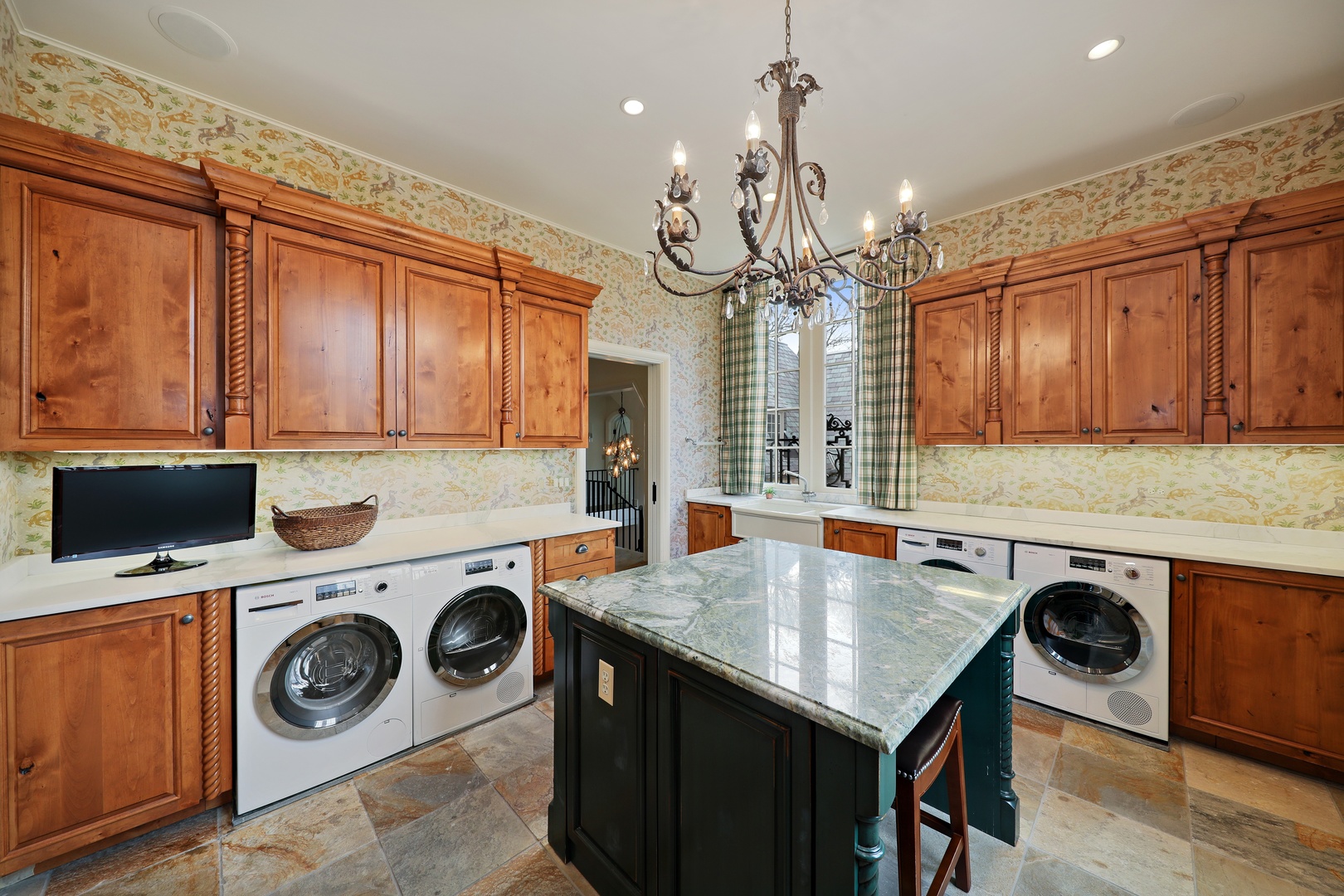 720 Taft Road Hinsdale, IL 60521 - Photo 33 of 50