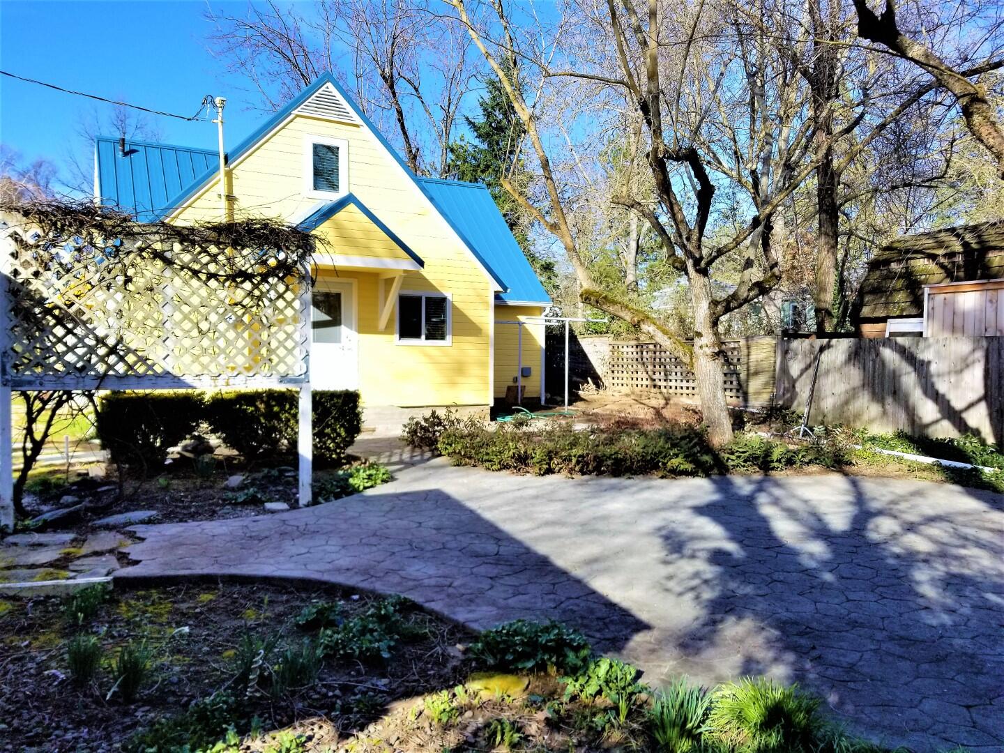 2328 Ruhl Way Medford, OR 97504 - Photo 15 of 19 Pretty Backyard with Stamped Concrete Patio