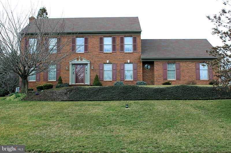2657 Hazelwood Road Lancaster, PA 17601 - Photo 1 of 28 Gallery Image 1