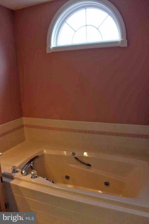 2657 Hazelwood Road Lancaster, PA 17601 - Photo 16 of 28 Gallery Image 16