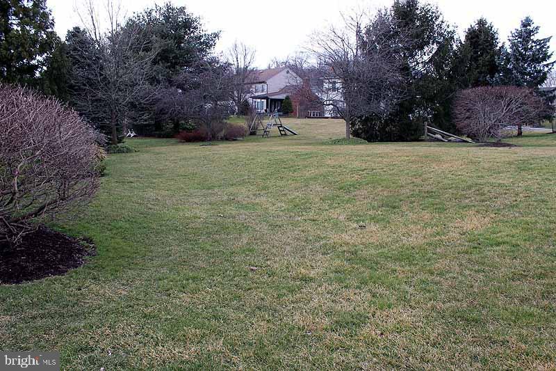 2657 Hazelwood Road Lancaster, PA 17601 - Photo 24 of 28 Gallery Image 24