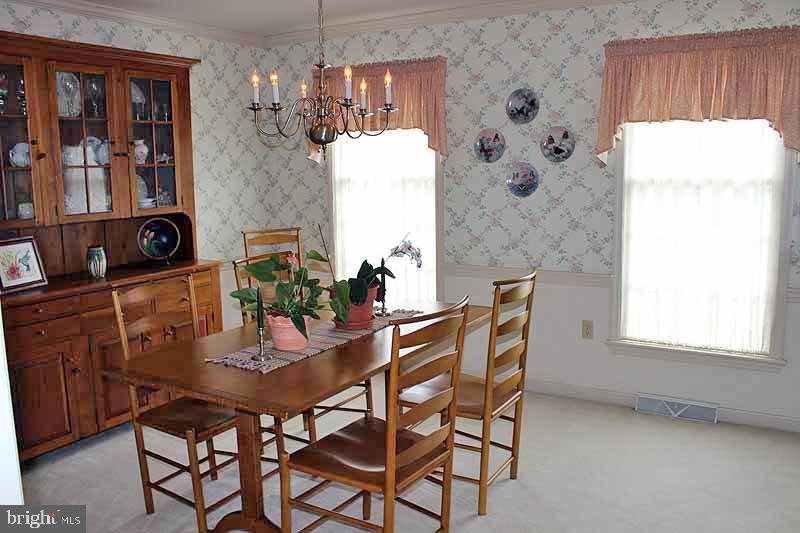 2657 Hazelwood Road Lancaster, PA 17601 - Photo 4 of 28 Gallery Image 4