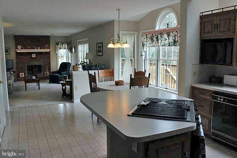 2657 Hazelwood Road Lancaster, PA 17601 - Photo 8 of 28 Gallery Image 8