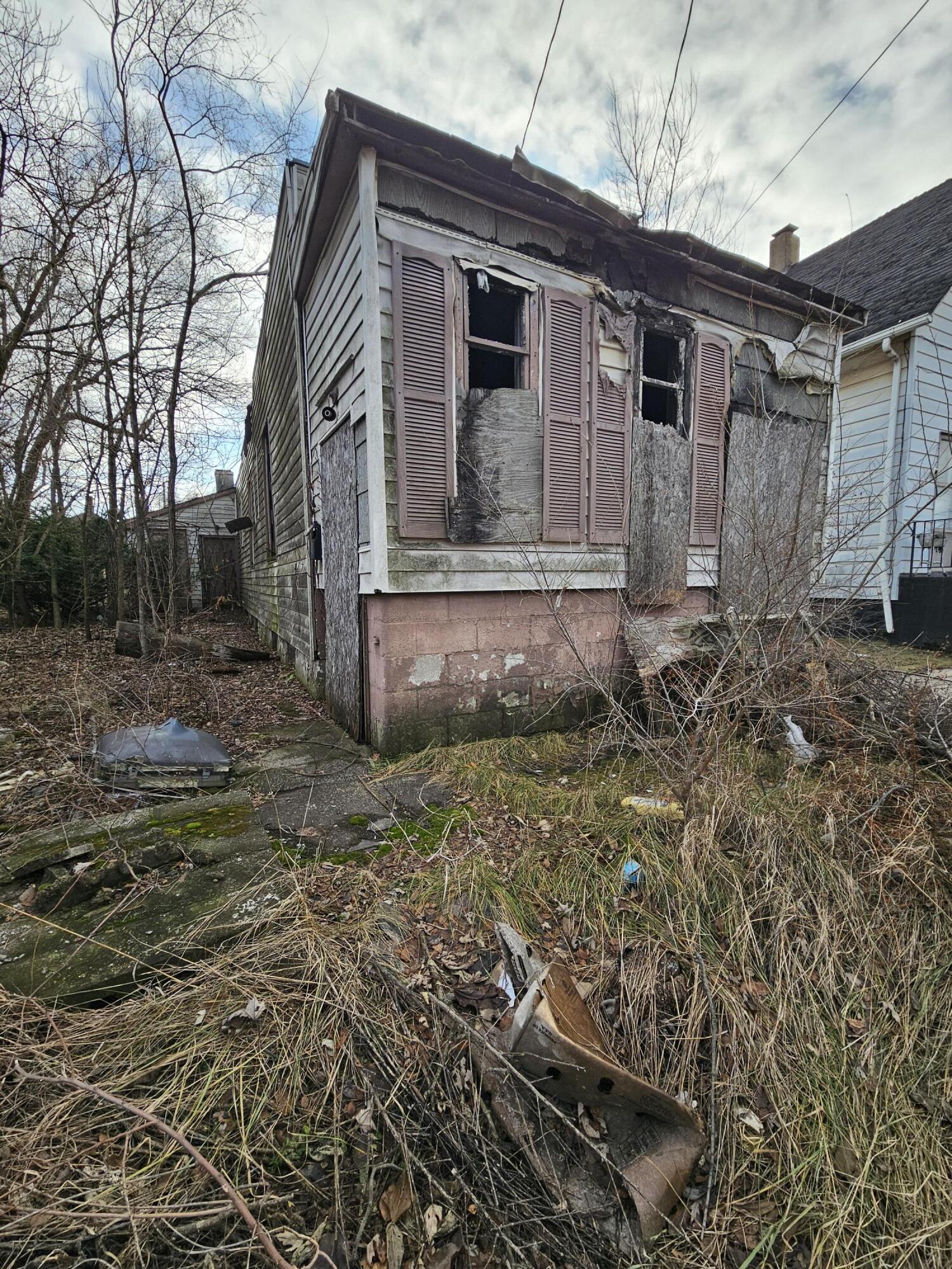 1695 West 10th Avenue Gary, IN 46404 - Photo 1 of 18 1500x2000