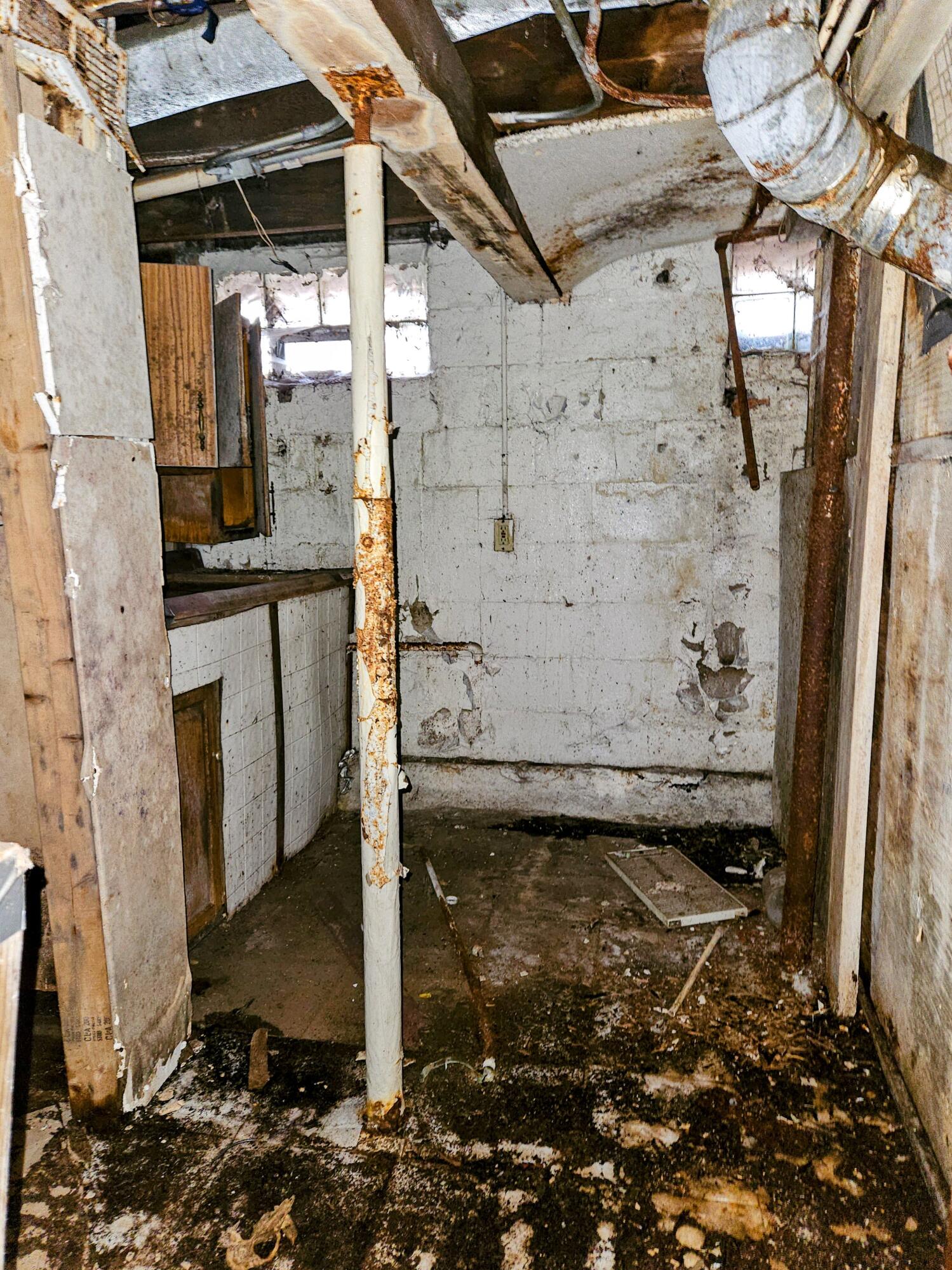 1695 West 10th Avenue Gary, IN 46404 - Photo 15 of 18 1499x1999