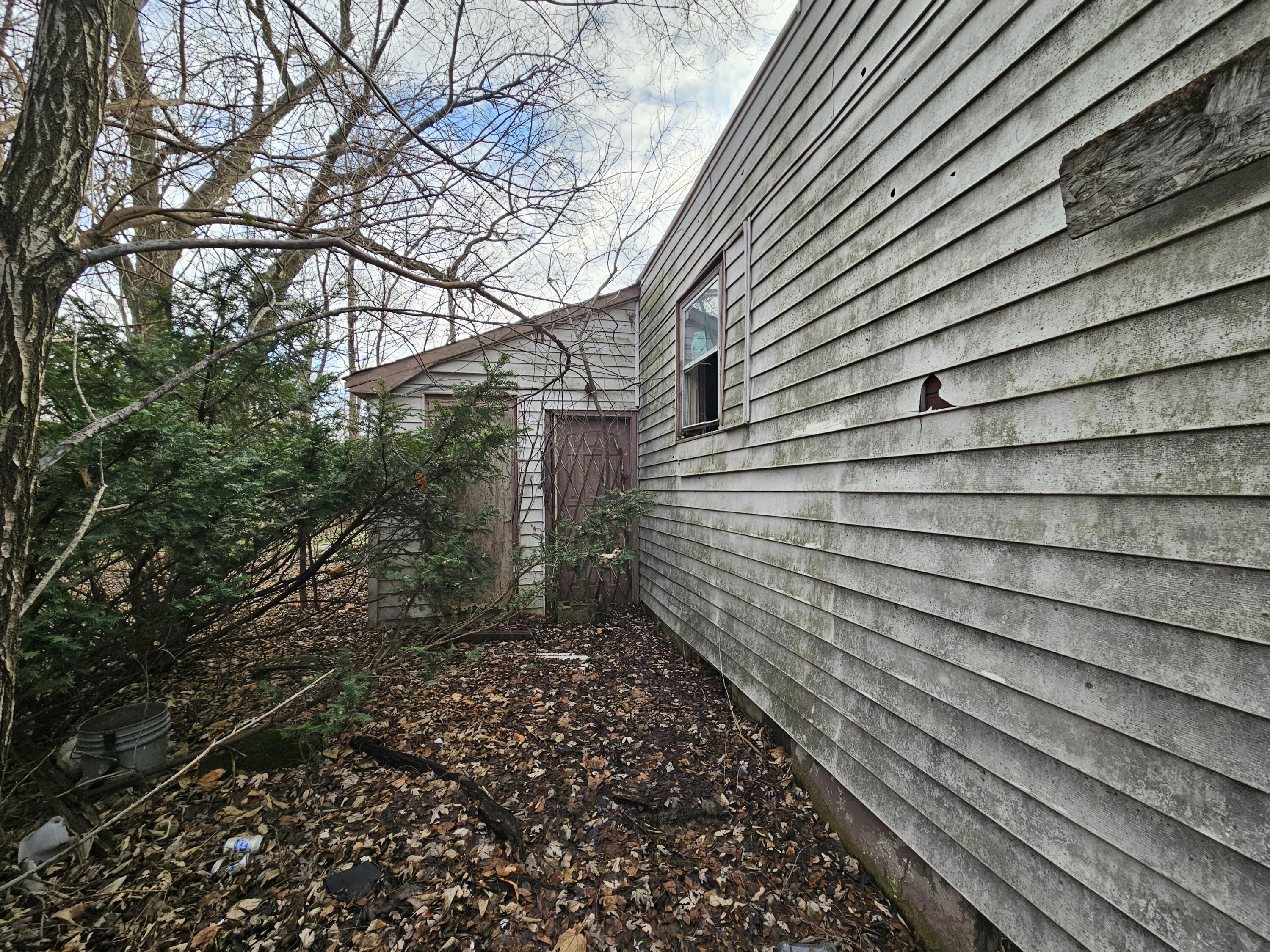 1695 West 10th Avenue Gary, IN 46404 - Photo 4 of 18 3000x2250