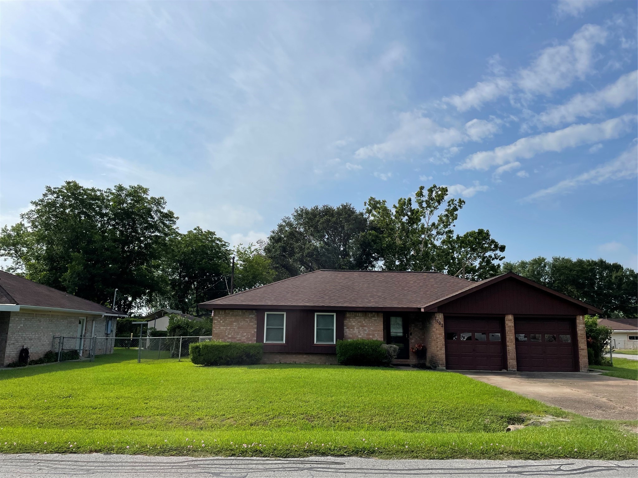 1733 Brumbelow Street Rosenberg, TX 77471 - Photo 2 of 36 Front of House