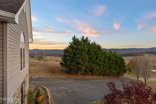 $1,200,000 | 3706 Salem Road, Parrottsville, TN 37843