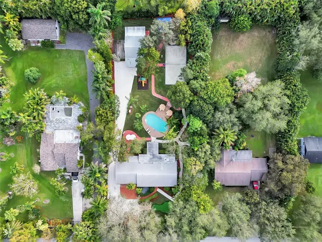 $1,720,000 | 14330 Southwest 20th Street, Davie, FL 33325