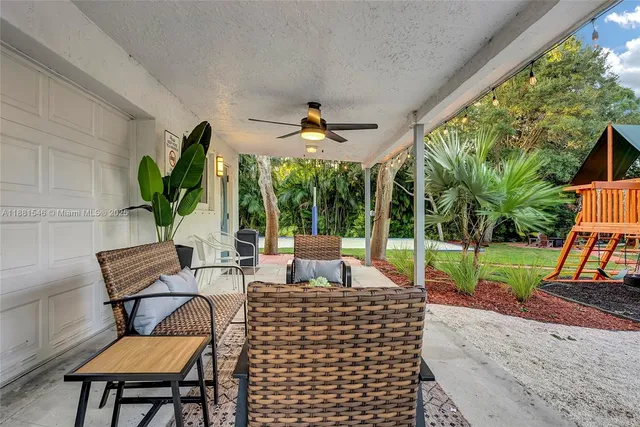 $1,720,000 | 14330 Southwest 20th Street, Davie, FL 33325