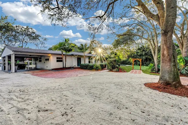 $1,720,000 | 14330 Southwest 20th Street, Davie, FL 33325