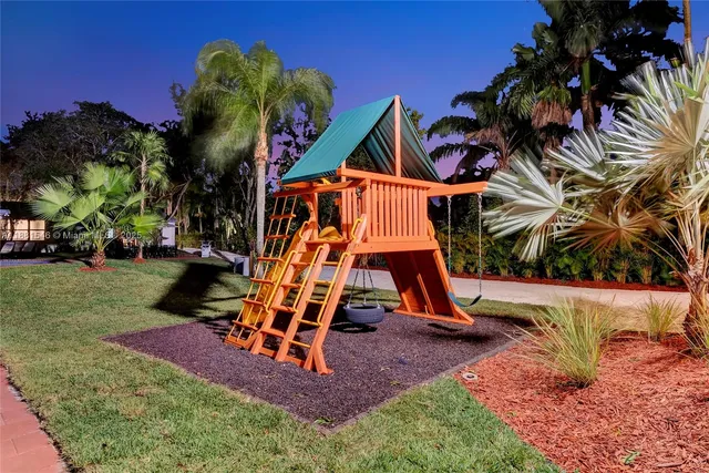 $1,720,000 | 14330 Southwest 20th Street, Davie, FL 33325