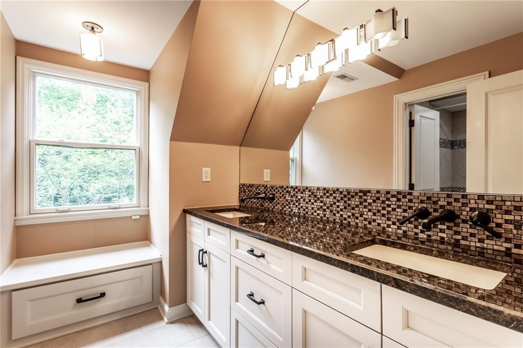 11595 Ditch Road Carmel, IN 46032 - Photo 32 of 59 Gallery Image 32