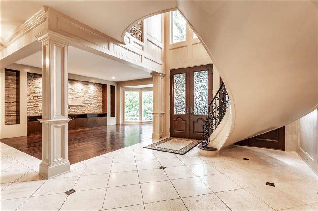 11595 Ditch Road Carmel, IN 46032 - Photo 6 of 59 Gallery Image 6