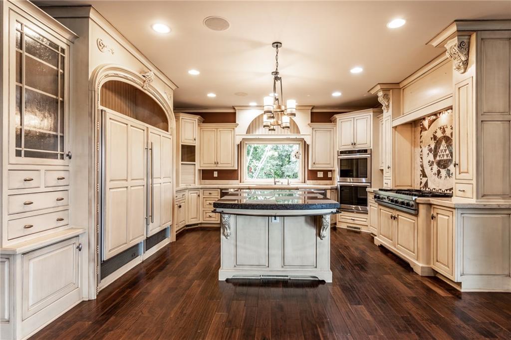 11595 Ditch Road Carmel, IN 46032 - Photo 8 of 59 Gallery Image 8
