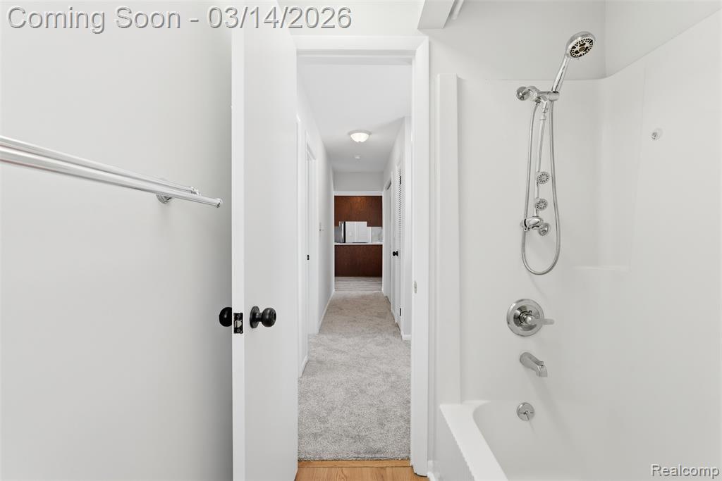 978 Ridge Court Chelsea, MI 48118 - Photo 13 of 38 Gallery Image 13
