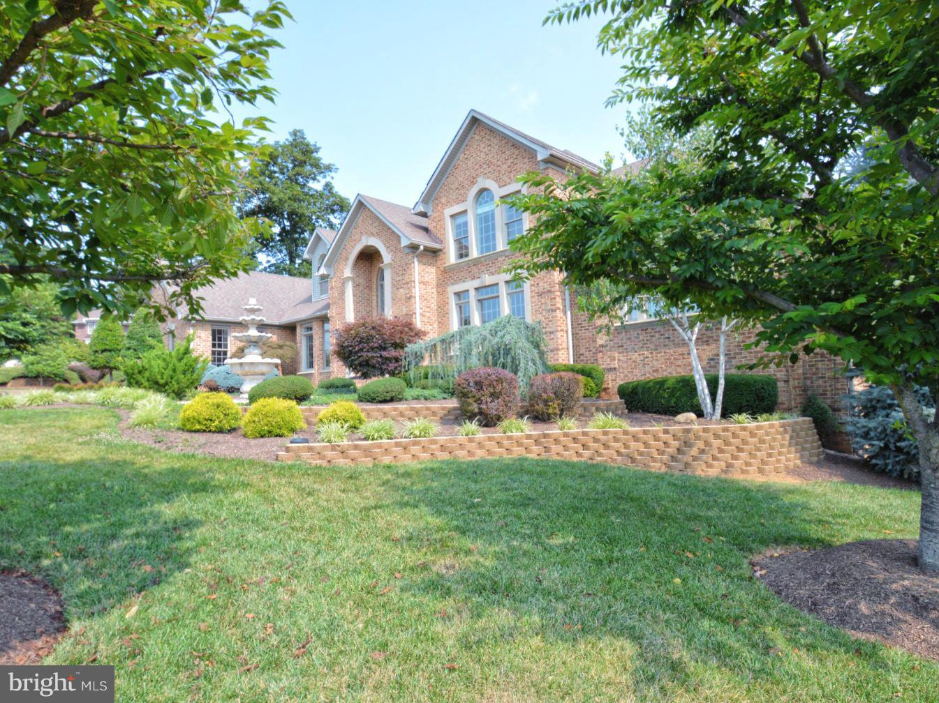 146 Clear Back Road Front Royal, VA 22630 - Photo 2 of 30 Exterior (Front)