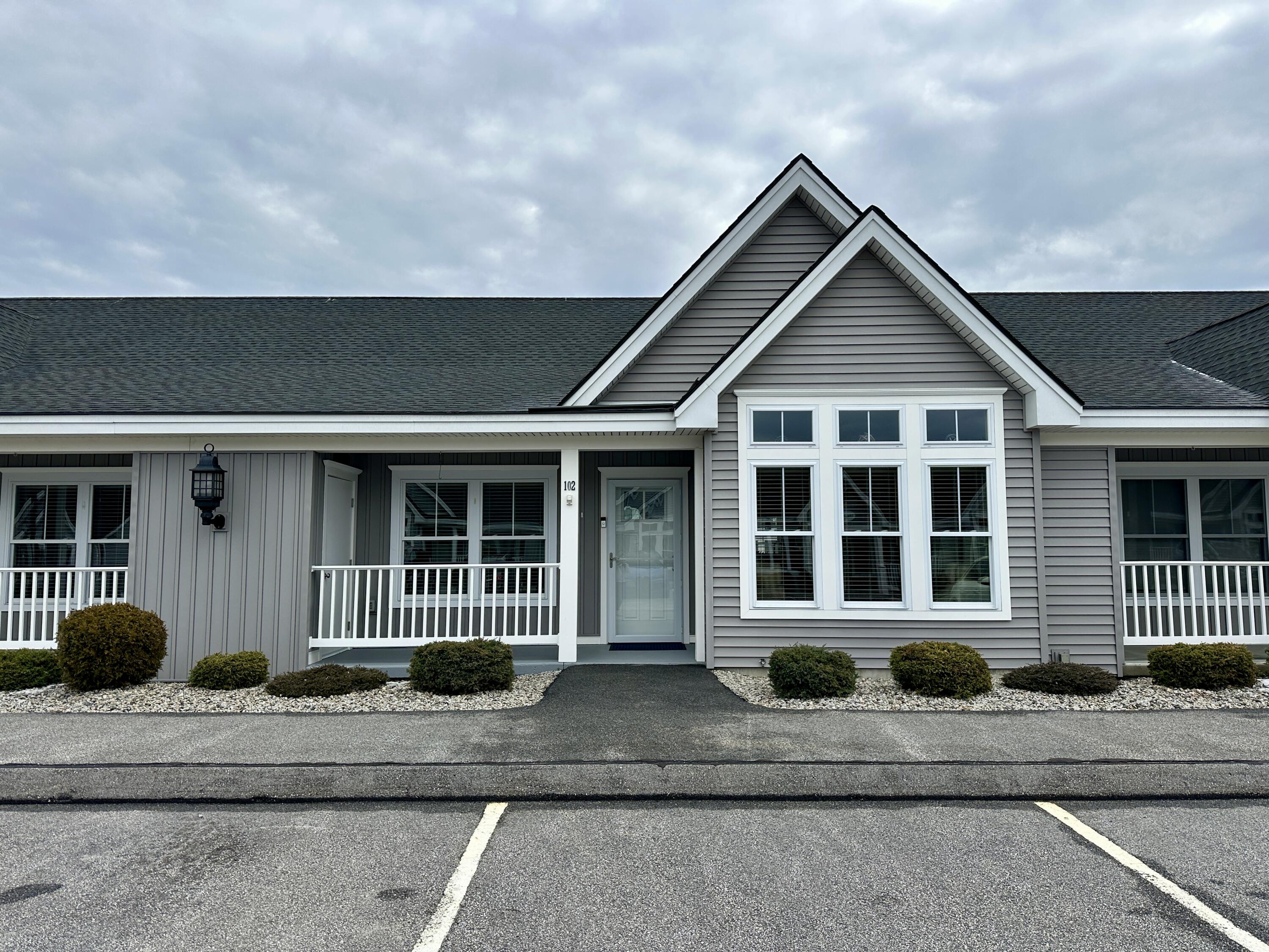4 Kason Lane, Unit 102 Biddeford, ME 04005 - Photo 2 of 32 IMG_8152