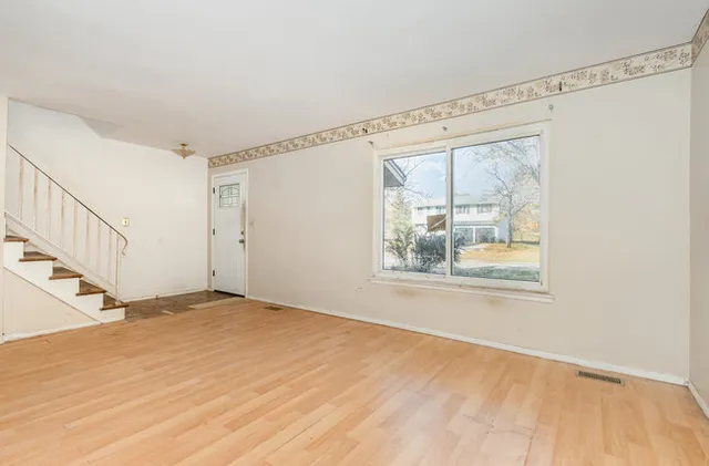 $147,700 | 1043 Ashridge Lane, University Park, IL 60484