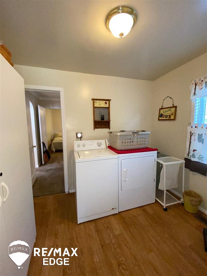 427 Deland Road Flushing, MI 48433 - Photo 5 of 22