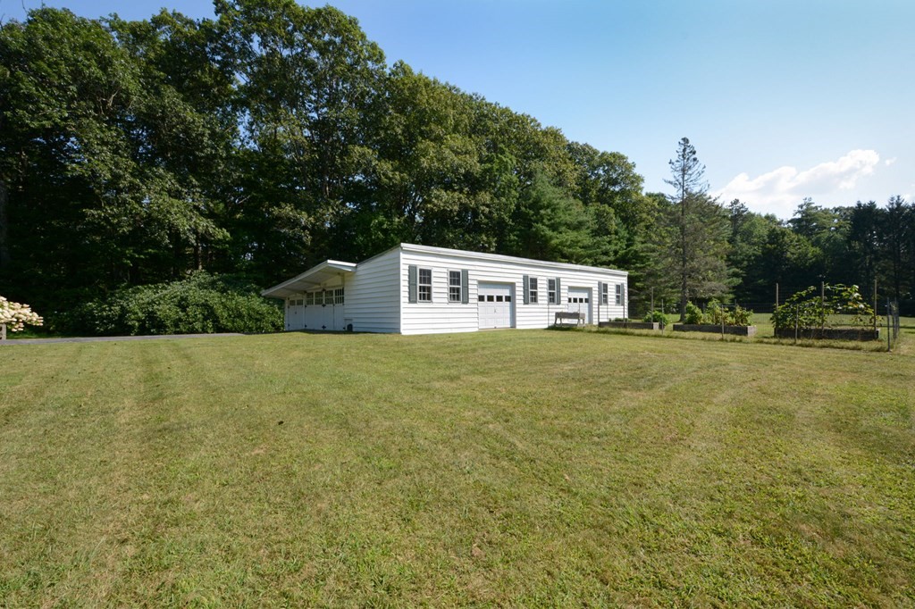 59 Greenwich Road Ware, MA 01082 - Photo 8 of 39